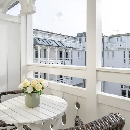 676, Seepark Apartment