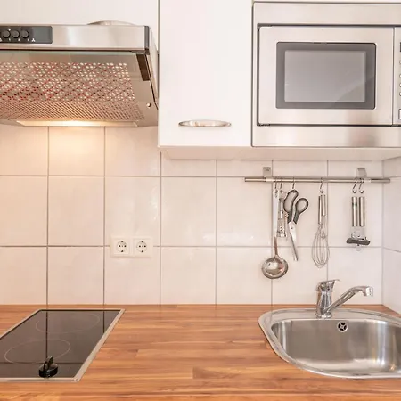 676, Seepark Apartment