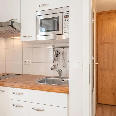 676, Seepark Apartment *